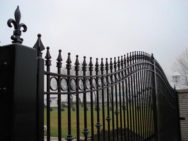 Gate03