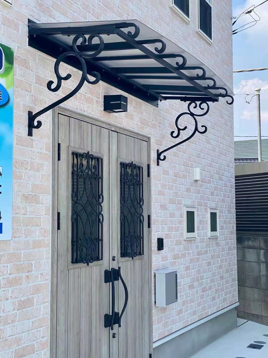 Rain shelter bracket01