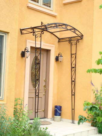 Rain shelter bracket02