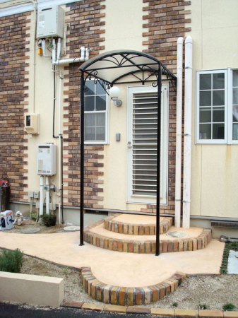 Rain shelter bracket03