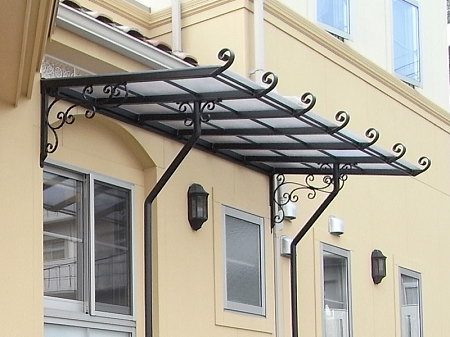 Rain shelter bracket11